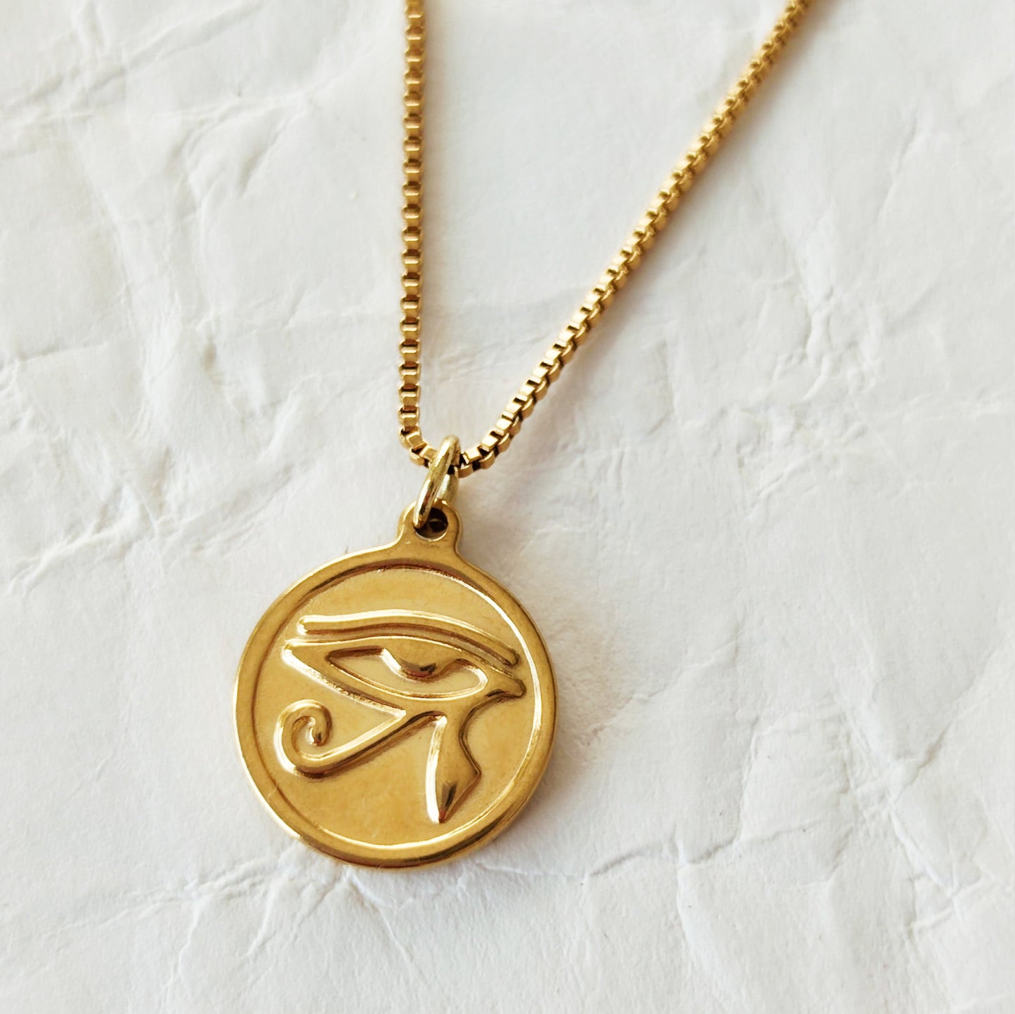 Colar curto-médio Hórus